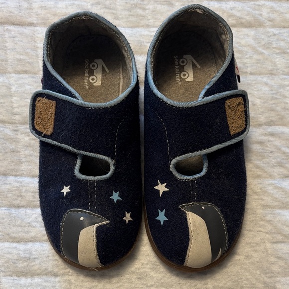 See Kai Run Penguin  Slippers - Picture 1 of 7